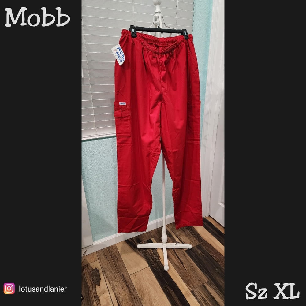Mobb Cargo Red Scrubs Sz XL NWT